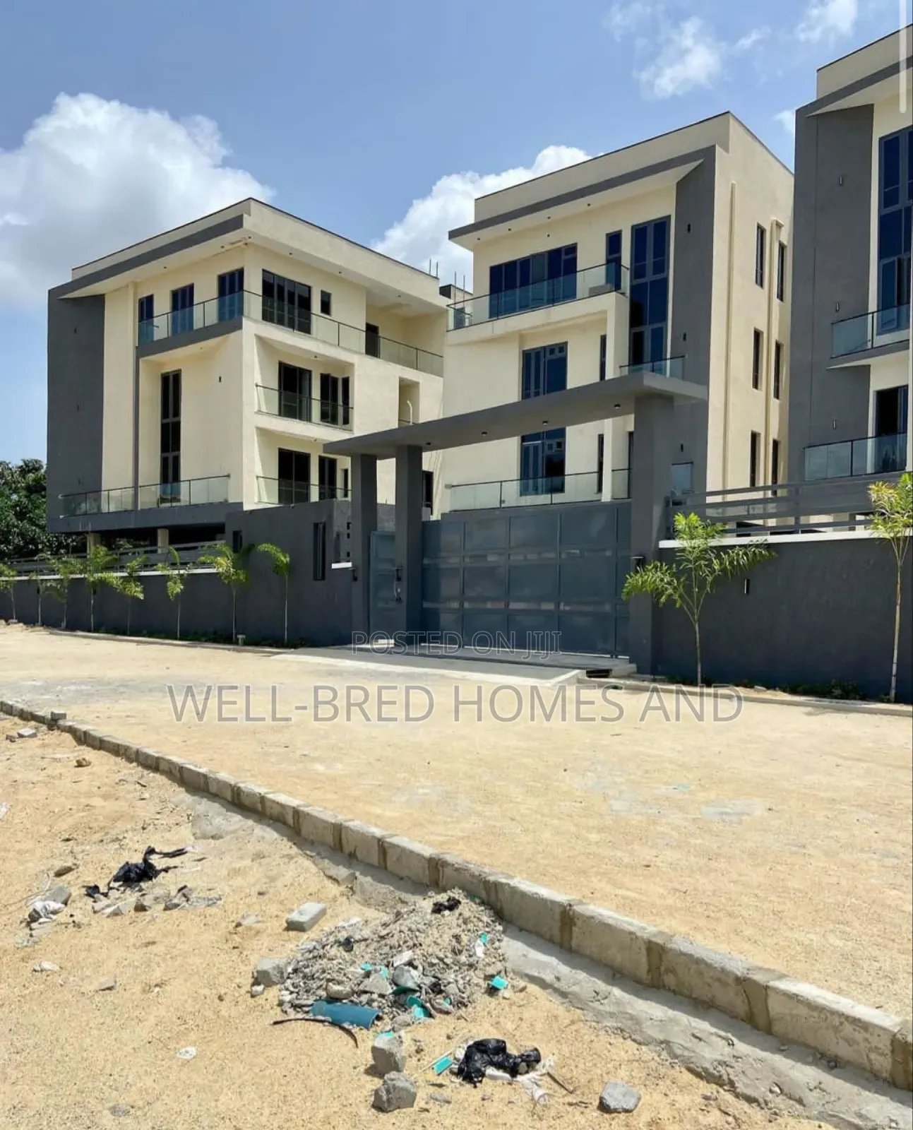 2bdrm Apartment in Lekki Phase 1 for sale