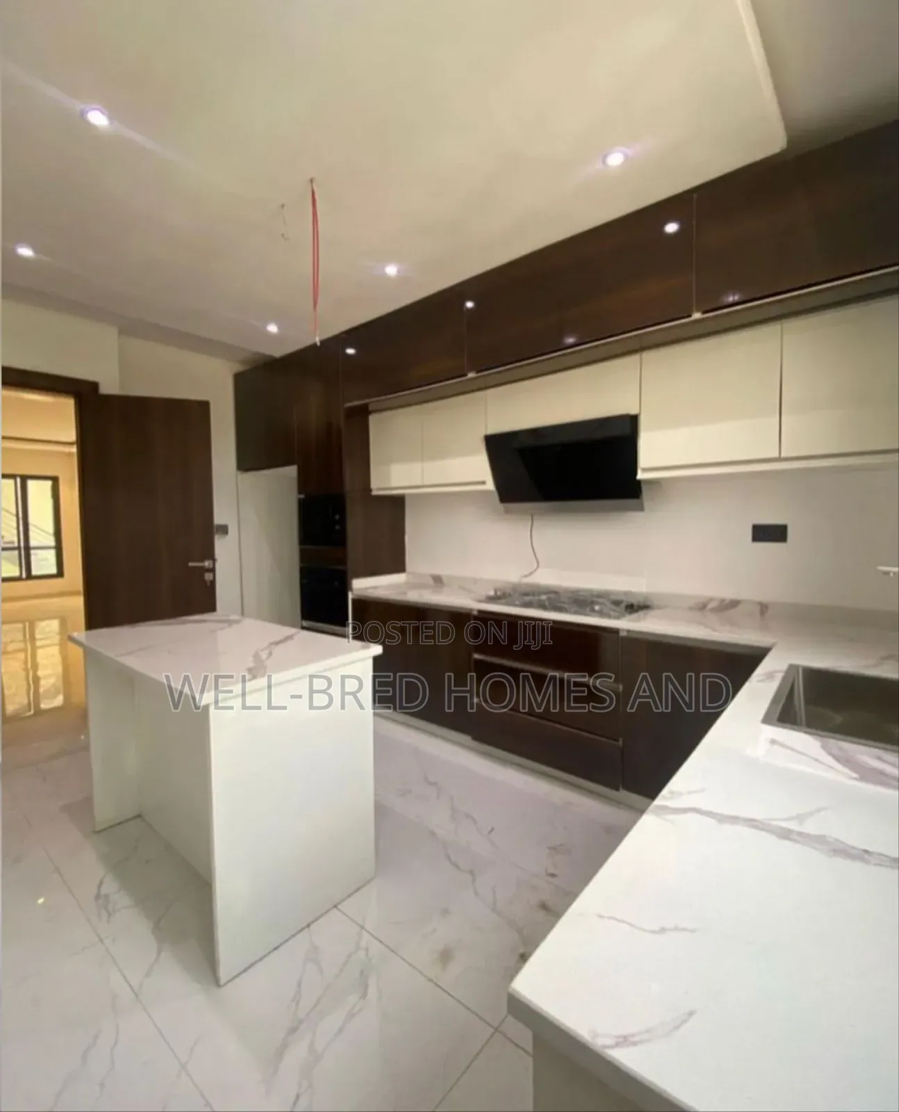 2bdrm Apartment in Lekki Phase 1 for sale