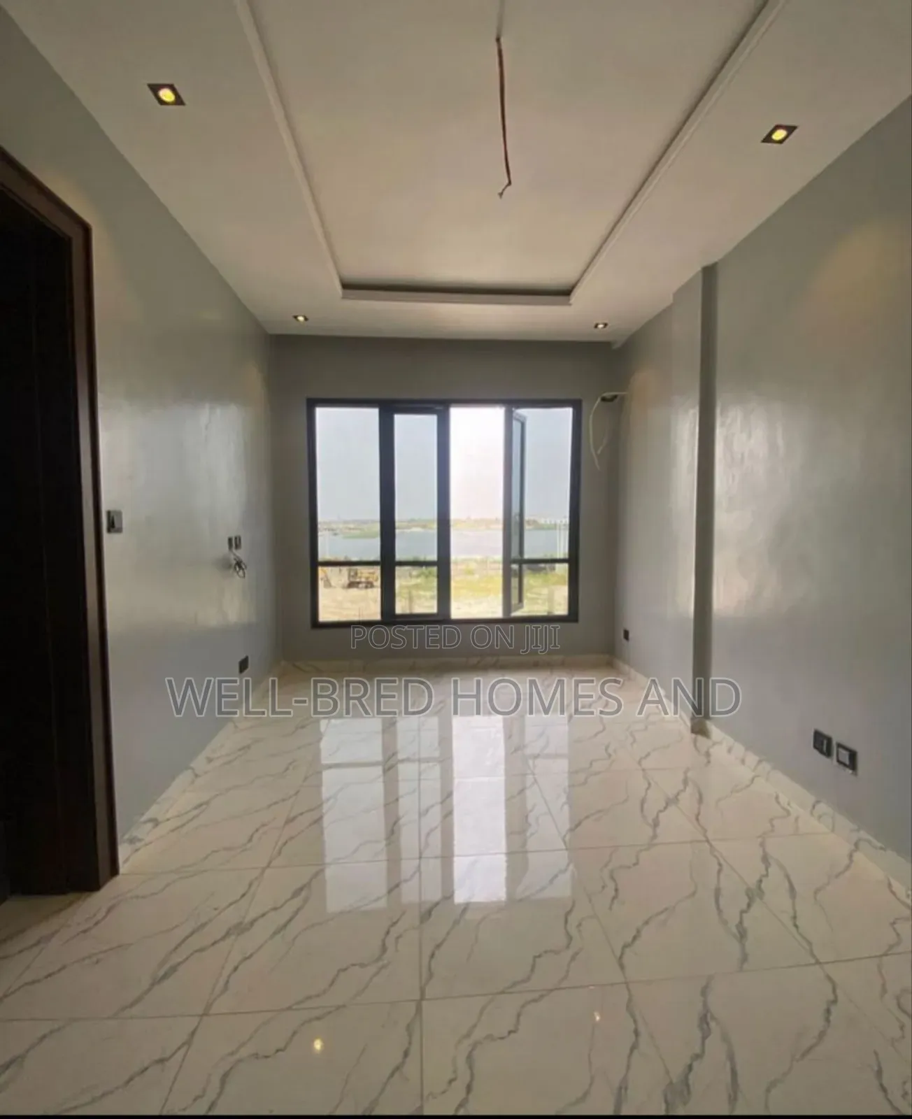 2bdrm Apartment in Lekki Phase 1 for sale
