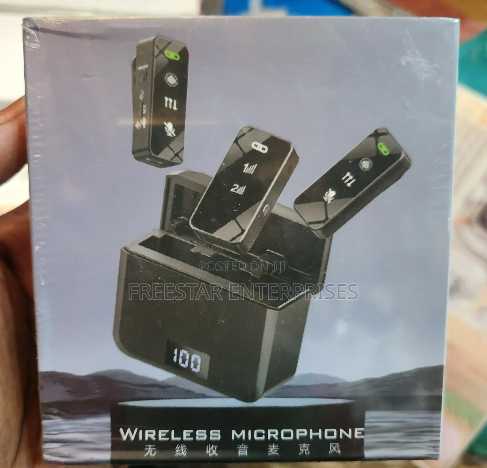 Digital Display Wireless iPhone Type-C Lapel Mic Case.