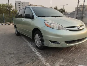 Toyota Sienna LE 4WD 2007 Green