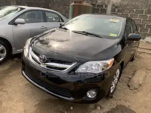Toyota Corolla 2012 Black
