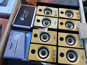 London  Use Studio Monitor Speakers