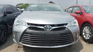 Toyota Camry 2016 Gray