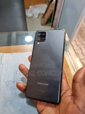 Samsung Galaxy A12 32 GB Black