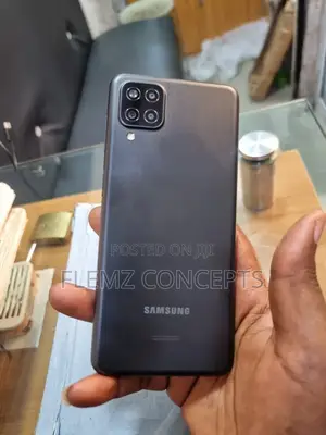 Samsung Galaxy A12 32 GB Black