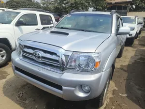 Toyota Tacoma Double Cab V6 Automatic 2010 Silver