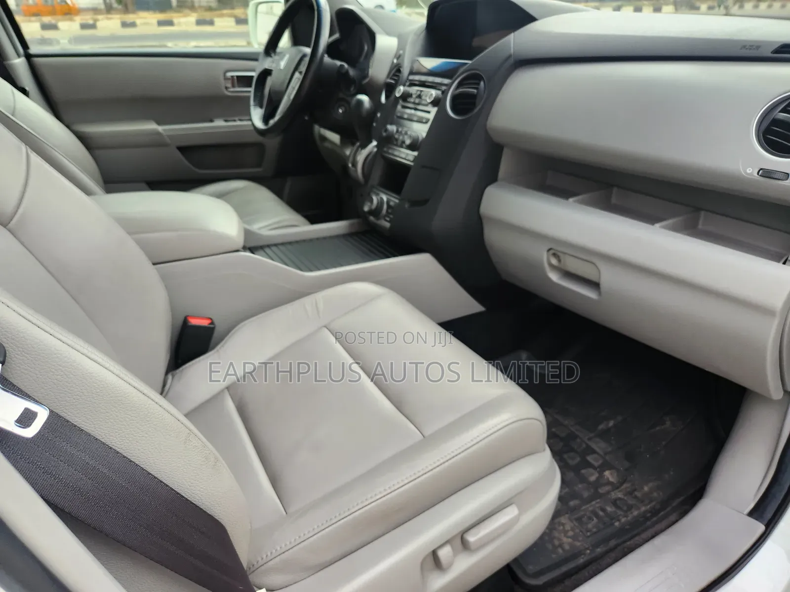 Honda Pilot 2012 White