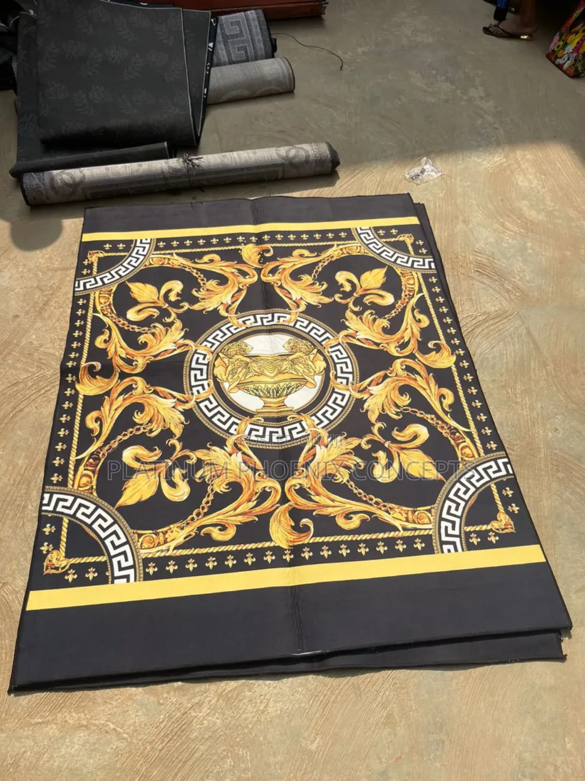 4 by 6 Designer Center Rug