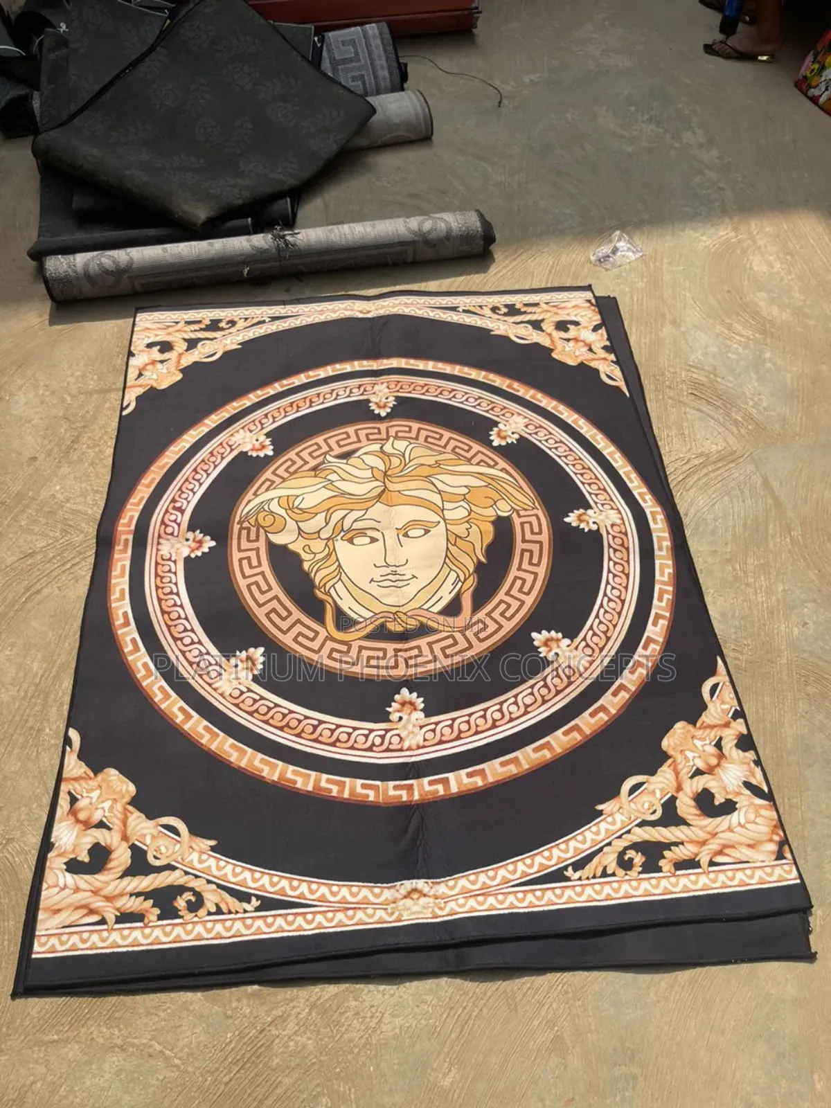 4 by 6 Designer Center Rug