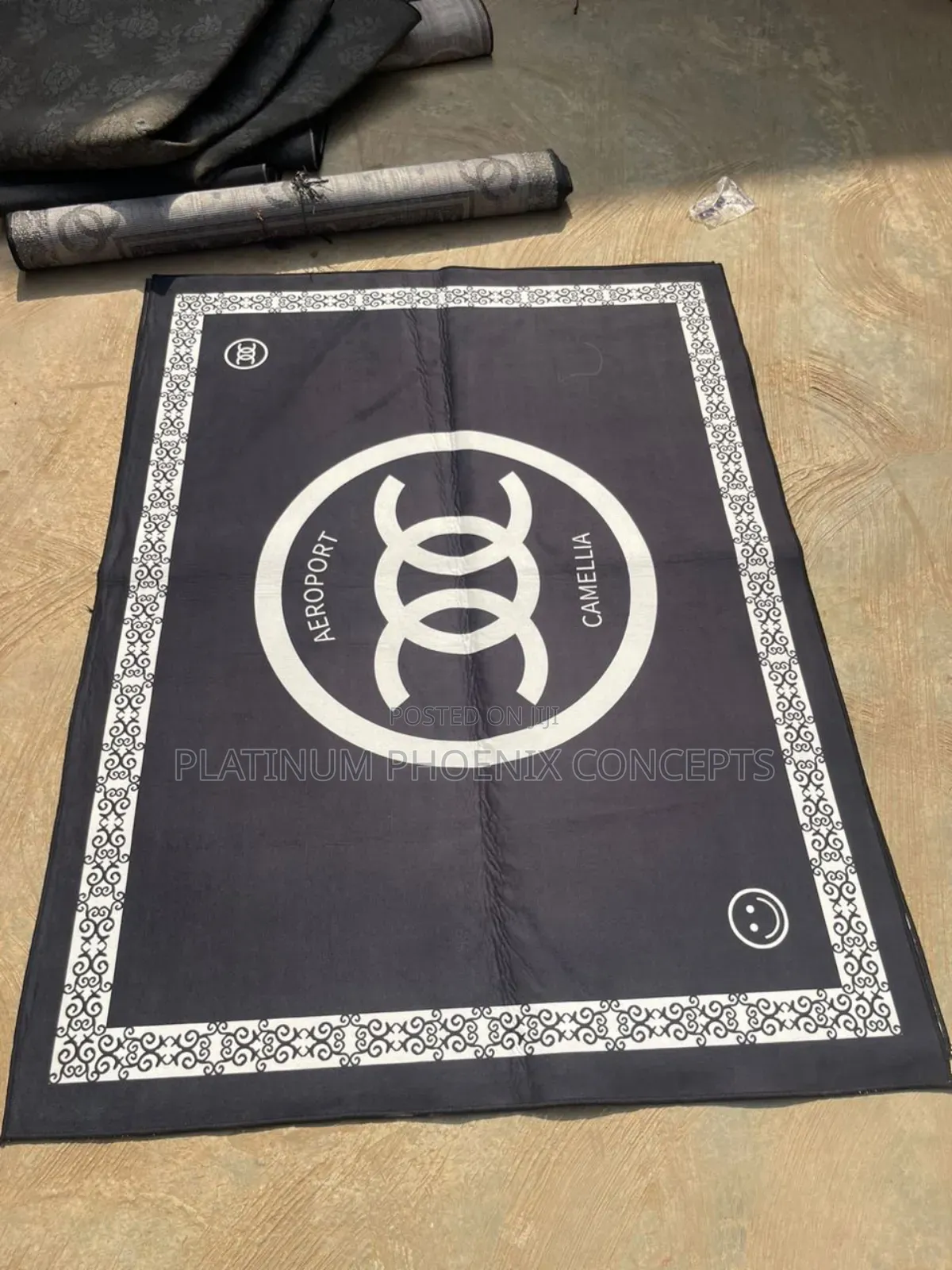 4 by 6 Designer Center Rug