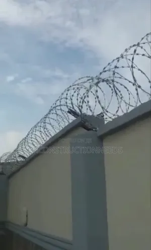Galvanised Security Fence Wire 2