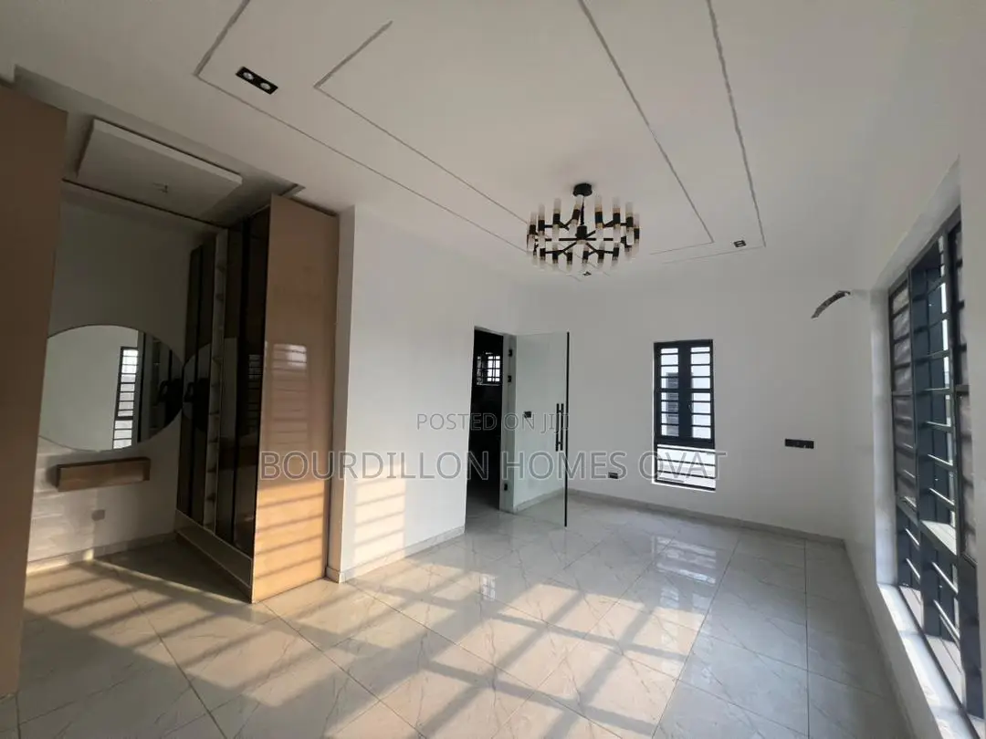 5bdrm Duplex in Ajah for sale
