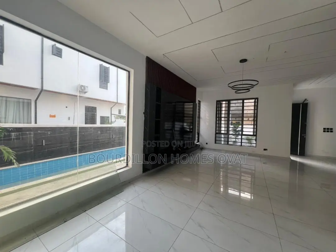 5bdrm Duplex in Ajah for sale