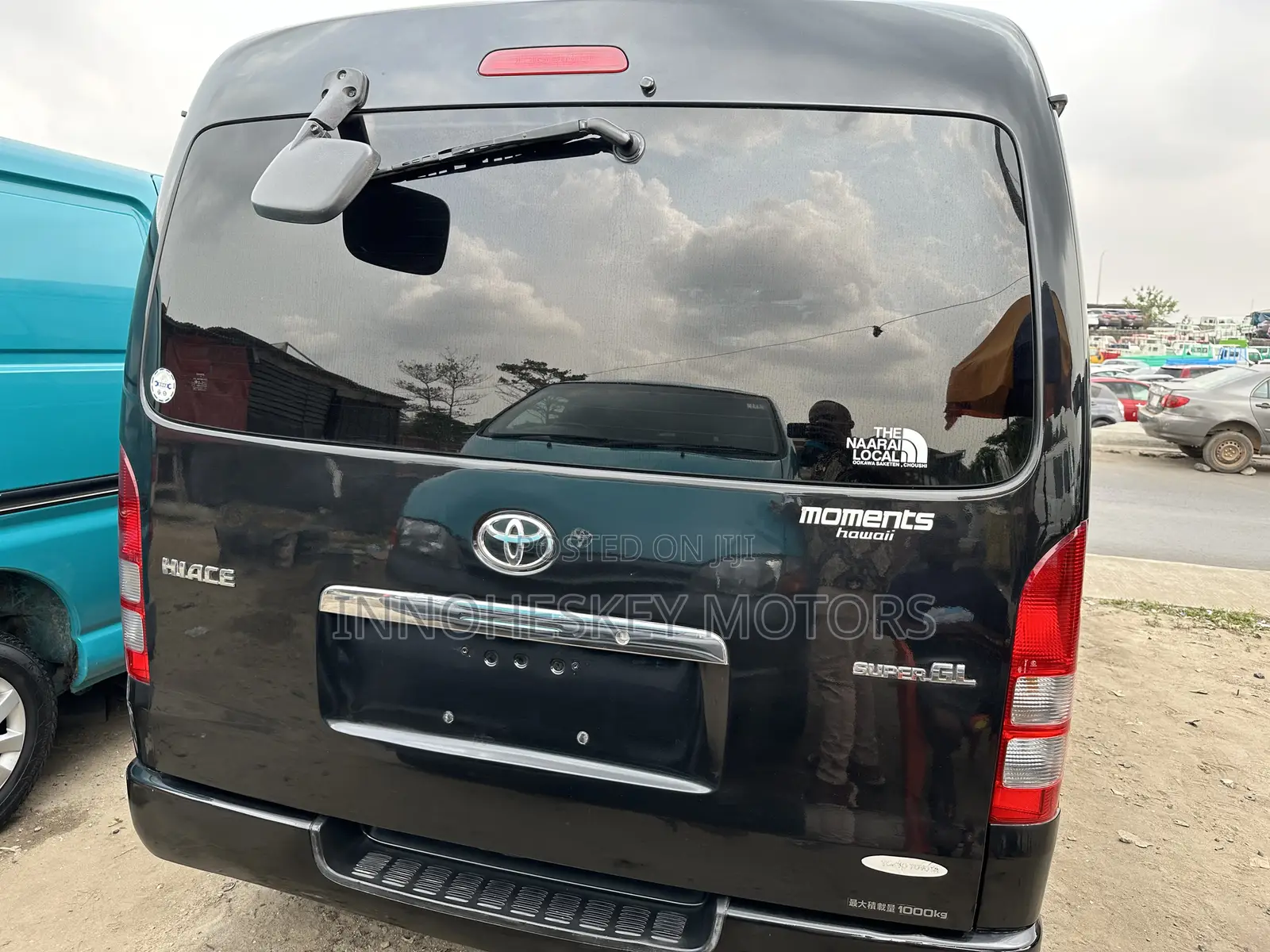 Toyota HiAce 2010 Black