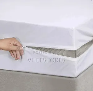 Water Resistant Mattress Protector With Zip