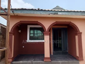 Photo - Furnished 3bdrm House in Oluyole for sale