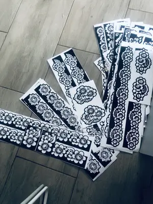 Henna Artist