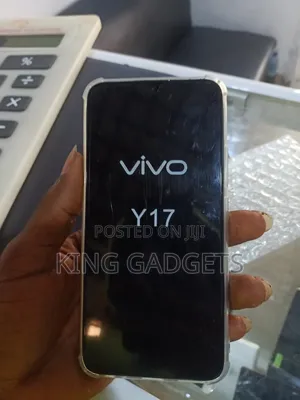 Photo - Vivo Y17 128 GB Blue