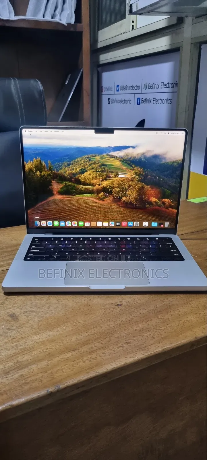 Laptop Apple MacBook Pro 2021 M1 32GB Apple M1 Max SSD 1T