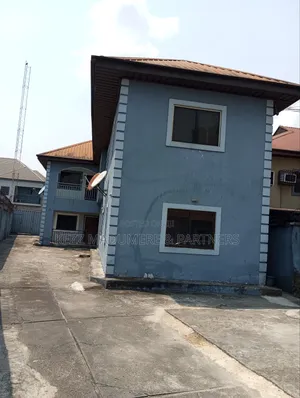 Photo - 4bdrm Block of Flats in Off Mummy B Road,, Port-Harcourt for sale