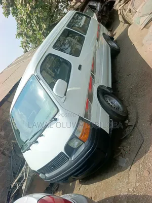 Photo - Toyota HiAce 1991 White
