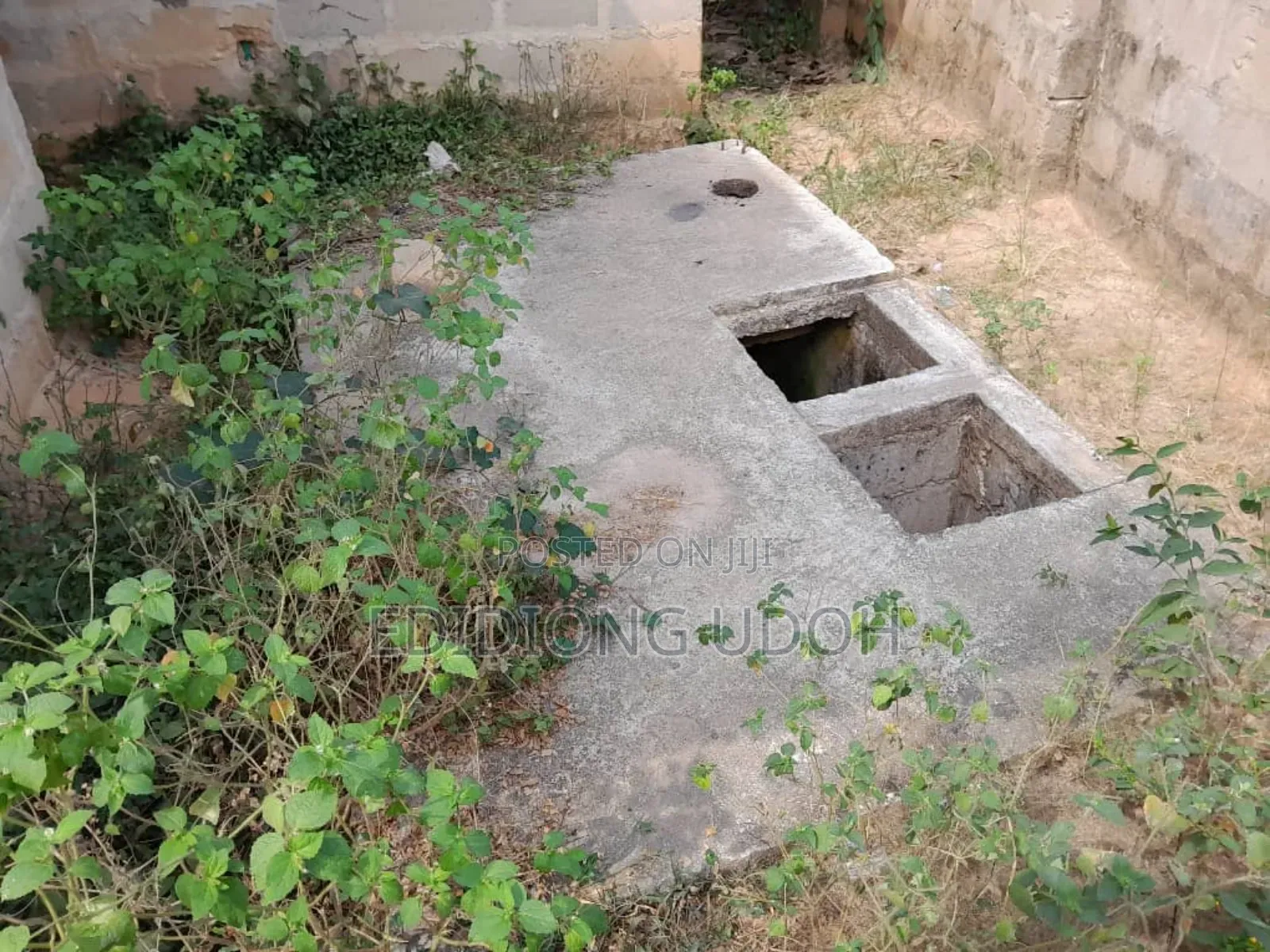 4bdrm Bungalow in Idoro Road, Uyo, for sale