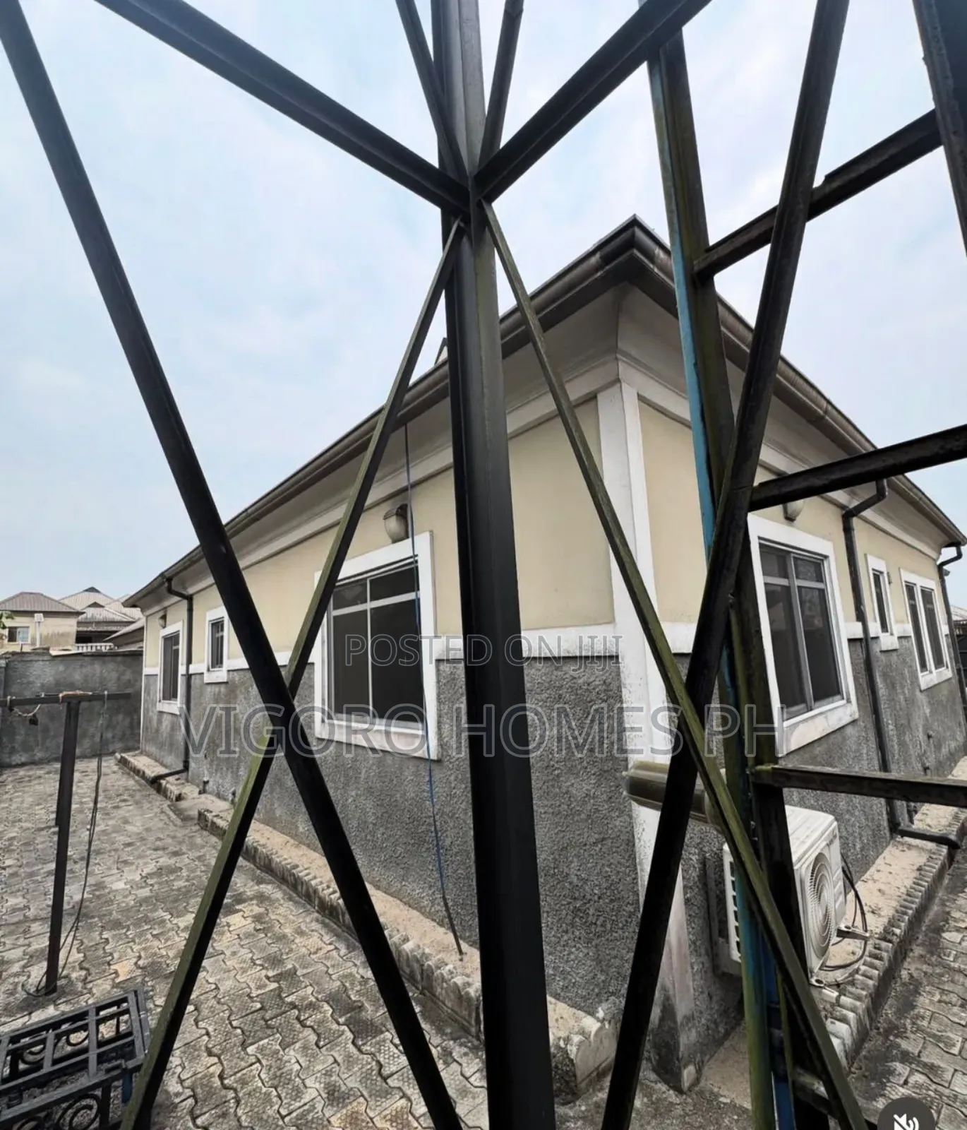 3bdrm Bungalow in Port-Harcourt for sale