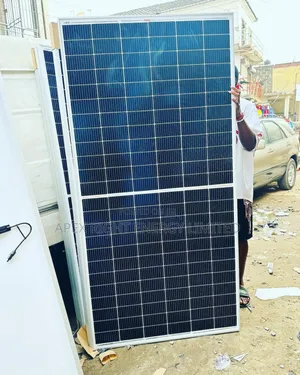 650w Mono Crystalline Canadian Panel