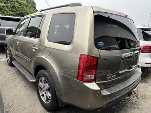 Honda Pilot 2011 Gold