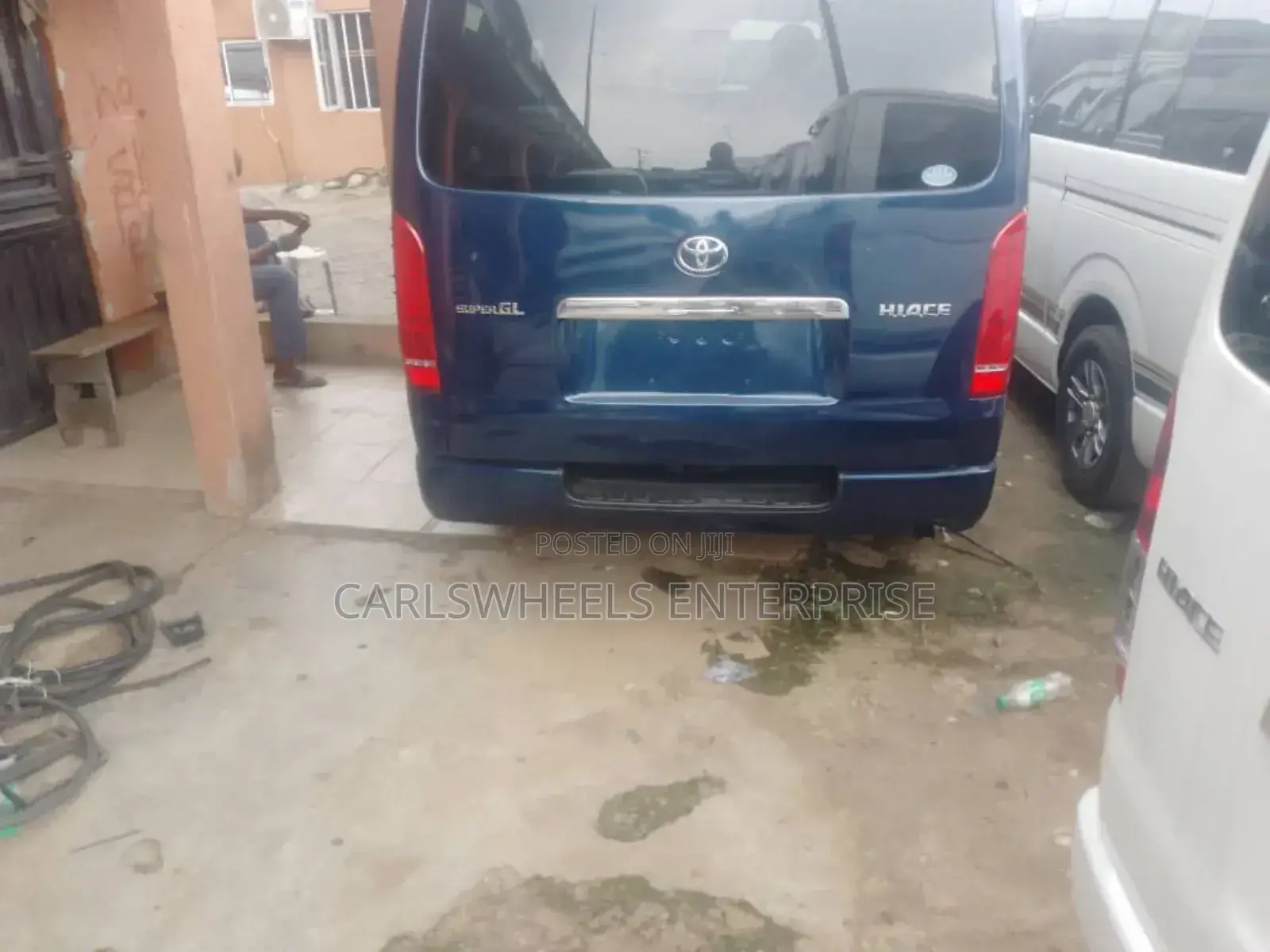 Toyota HiAce 2015 Blue
