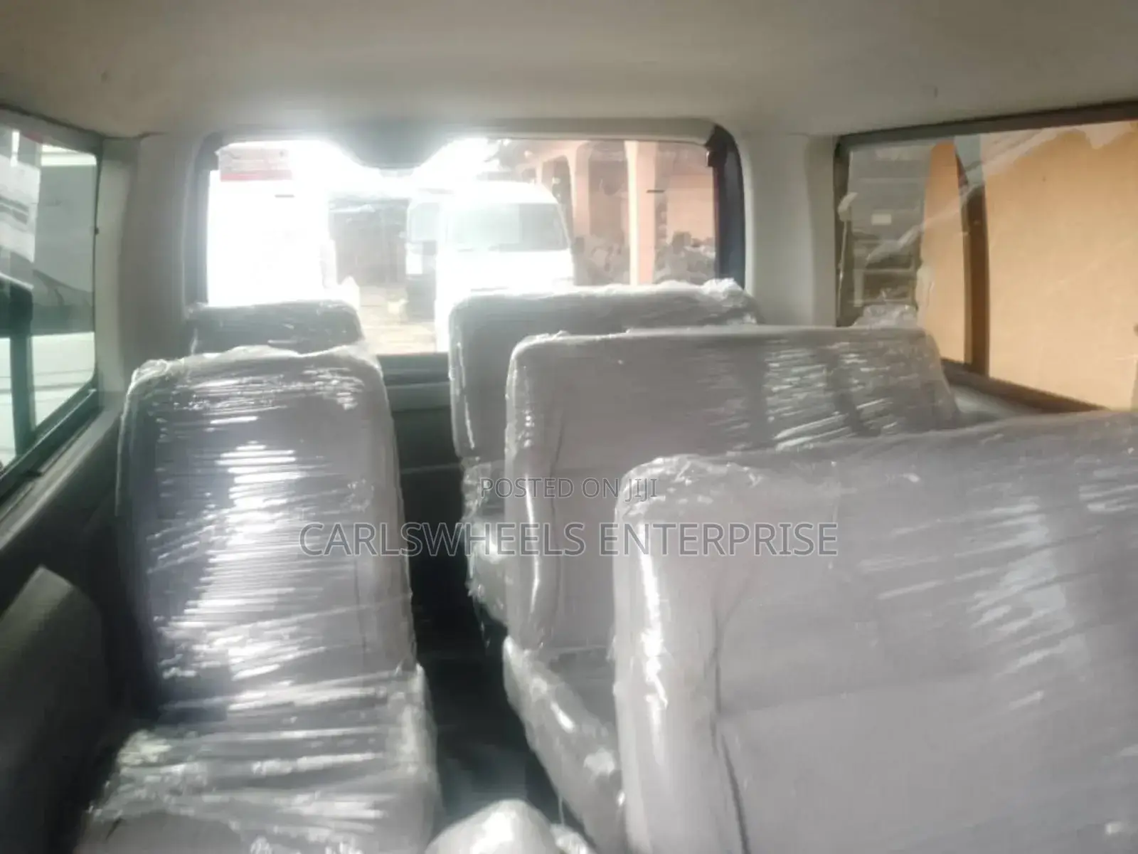 Toyota HiAce 2015 Blue