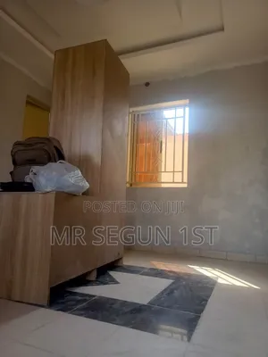 Studio Apartment in Abeylicon Estate, Akala Express for rent