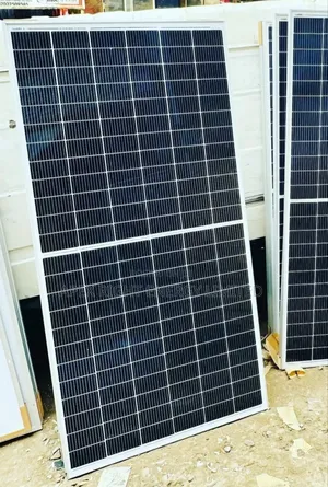 650watts Mono-crystalline 144cells Canadian
