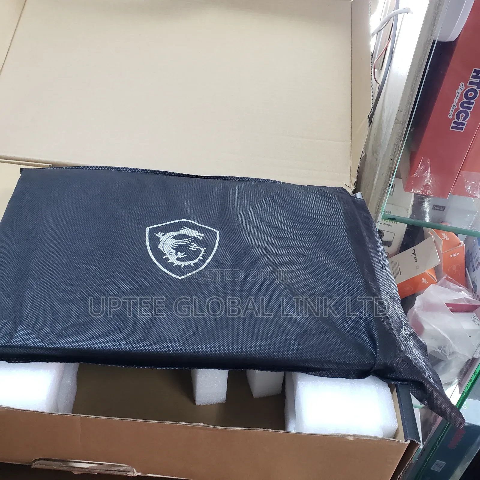 Laptop MSI GP66 Raider 10GU 16GB Intel Core I7 SSD 512GB