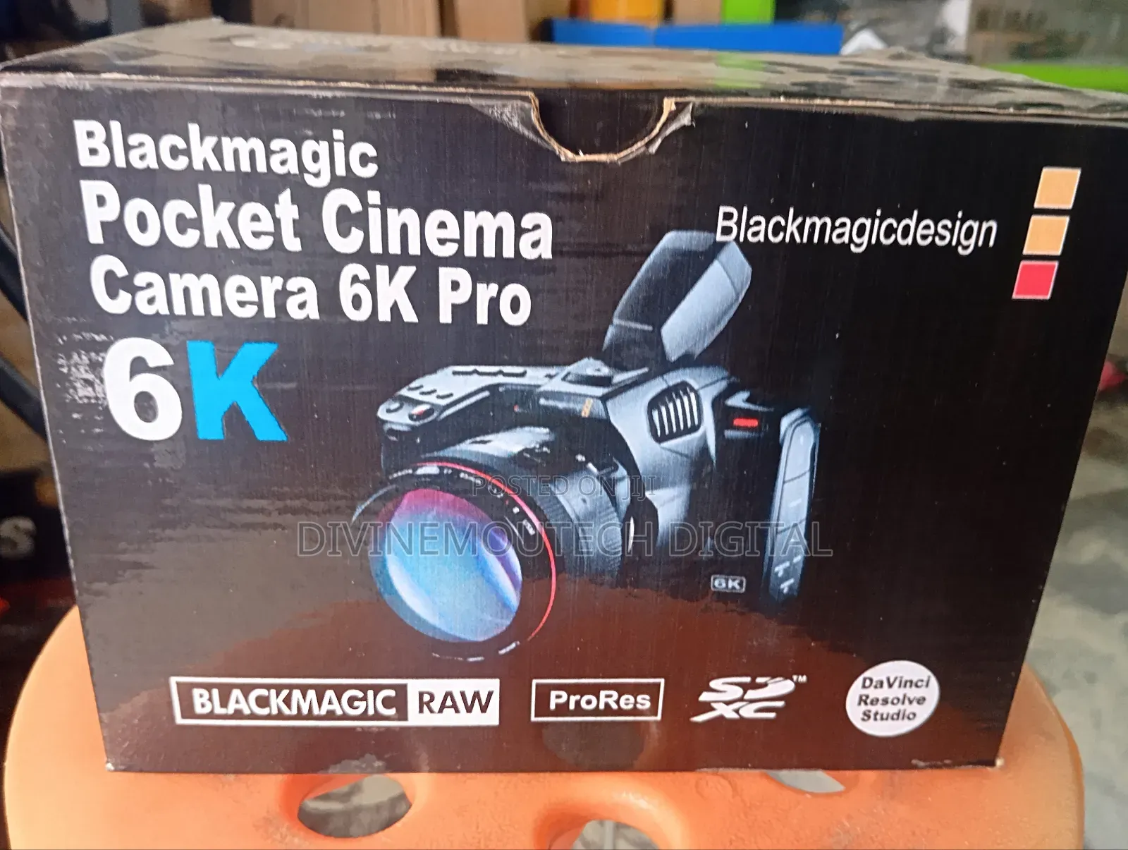 Black Magic Pro Open Carton