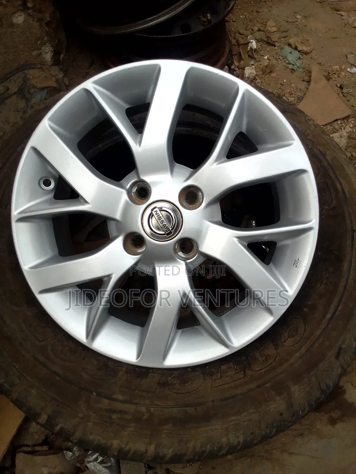 15rim Nissan