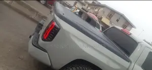 Shock Bot Cover for Toyota Tundra 2021