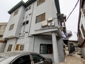 2bdrm Block of Flats in Oworonshoki / Shomolu for sale