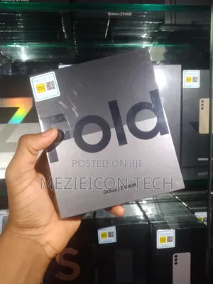 New Samsung Galaxy Z Fold4 512 GB Black