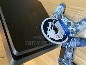 Playstation 4 Slim With 2 Pads an Mk