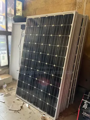 330watts Jinko Solar Panels