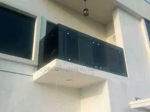 Photo - Glass Glass
