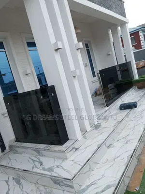 Frame Glass Black