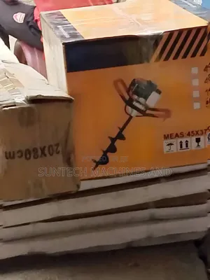 2 Strokes Earth Auger