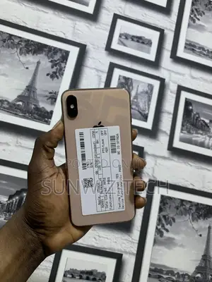 Apple iPhone XS Max 64 GB Gold