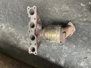 Engine Catalyst Converter Kia Sportage 2016 Model 4 Plug