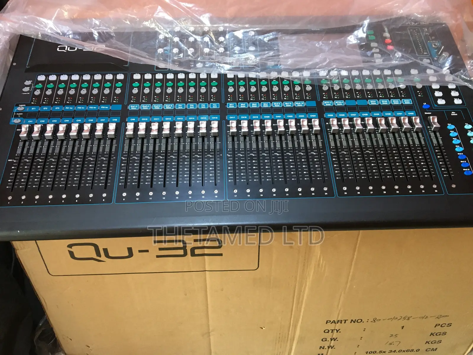 Qu-32 Digital Mixer