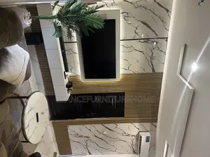 High Taste TV CONSOLE