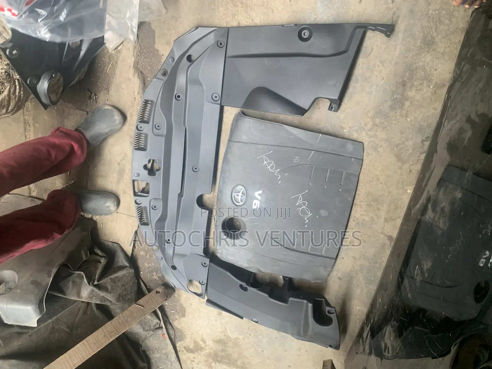 Radiator Cover Is250 2008